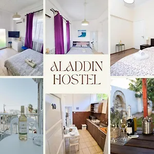 https://aladdins-hostel.larnacahotels.org